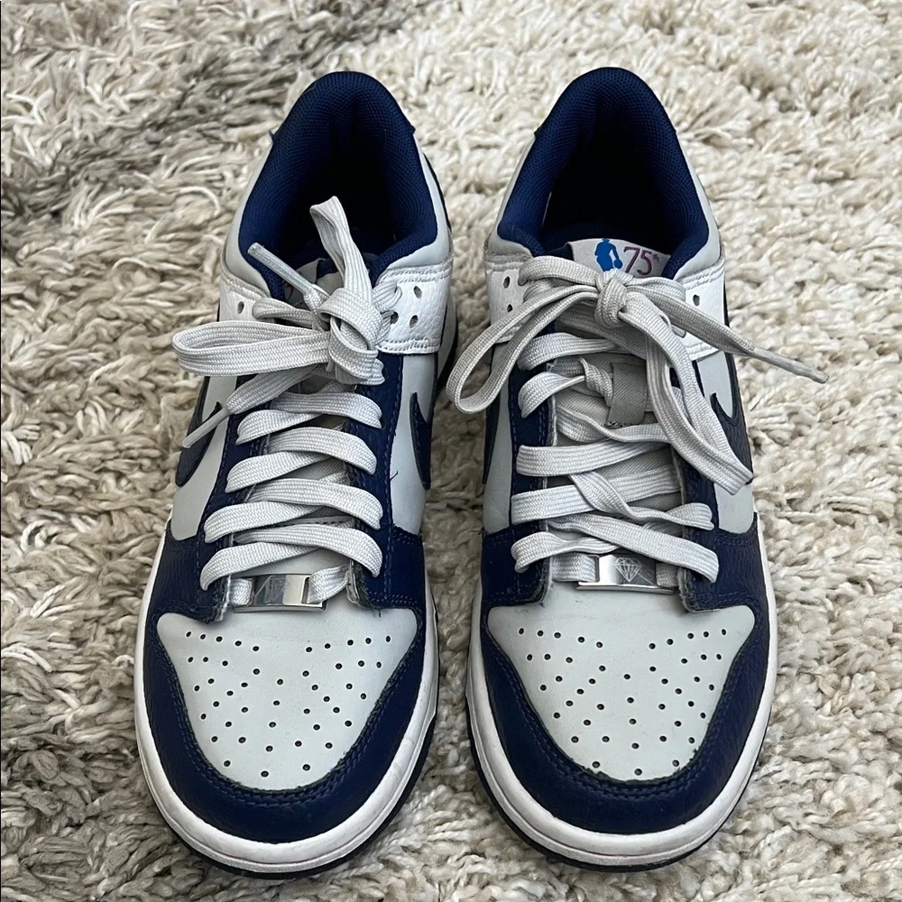 Nike Dunk Low White & Navy Brooklyn Nets Youth Sneakers. Size 5Y. - Picture 3 of 6